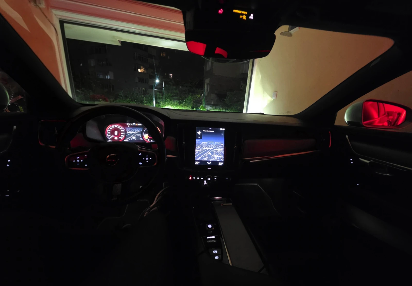 Volvo V90 R-Design, снимка 16 - Автомобили и джипове - 54804709