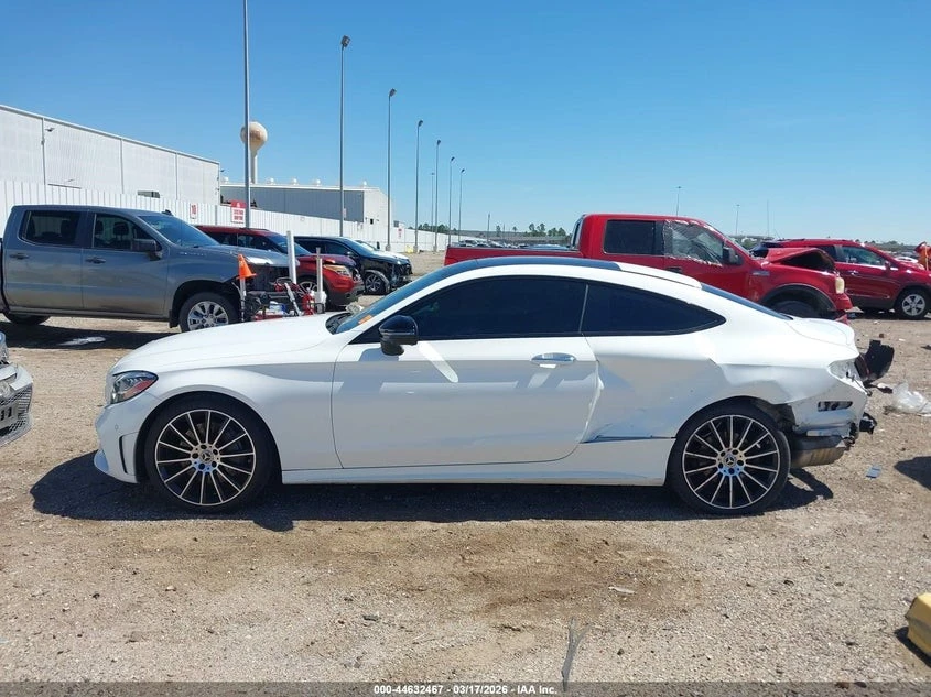 Mercedes-Benz C 300 COUPE* КОЖА* ПОДГРЕВ* ОБДУХВ* BURMASTER* PANO* ВИД, снимка 14 - Автомобили и джипове - 54943571
