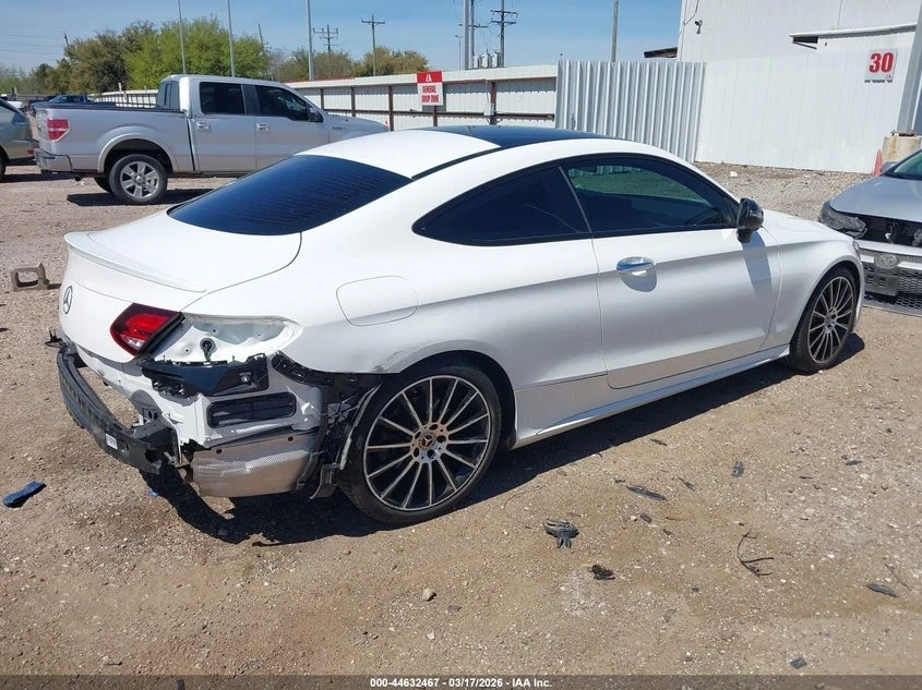 Mercedes-Benz C 300 COUPE* КОЖА* ПОДГРЕВ* ОБДУХВ* BURMASTER* PANO* ВИД, снимка 4 - Автомобили и джипове - 54943571