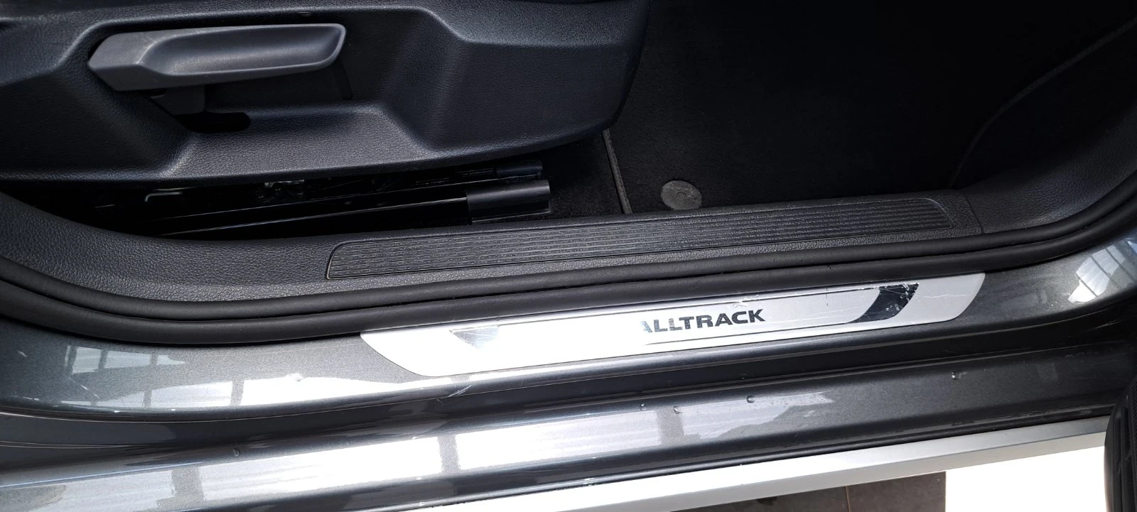 VW Golf 2.0 TDI  Alltrack , снимка 14 - Автомобили и джипове - 55033936