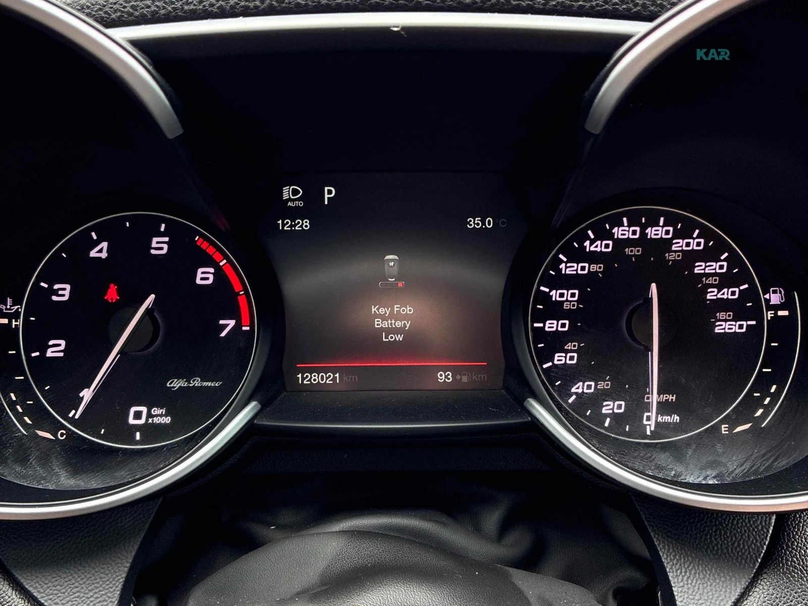 Alfa Romeo Giulia Q4 Автокредит Цена до България, снимка 8 - Автомобили и джипове - 55220850