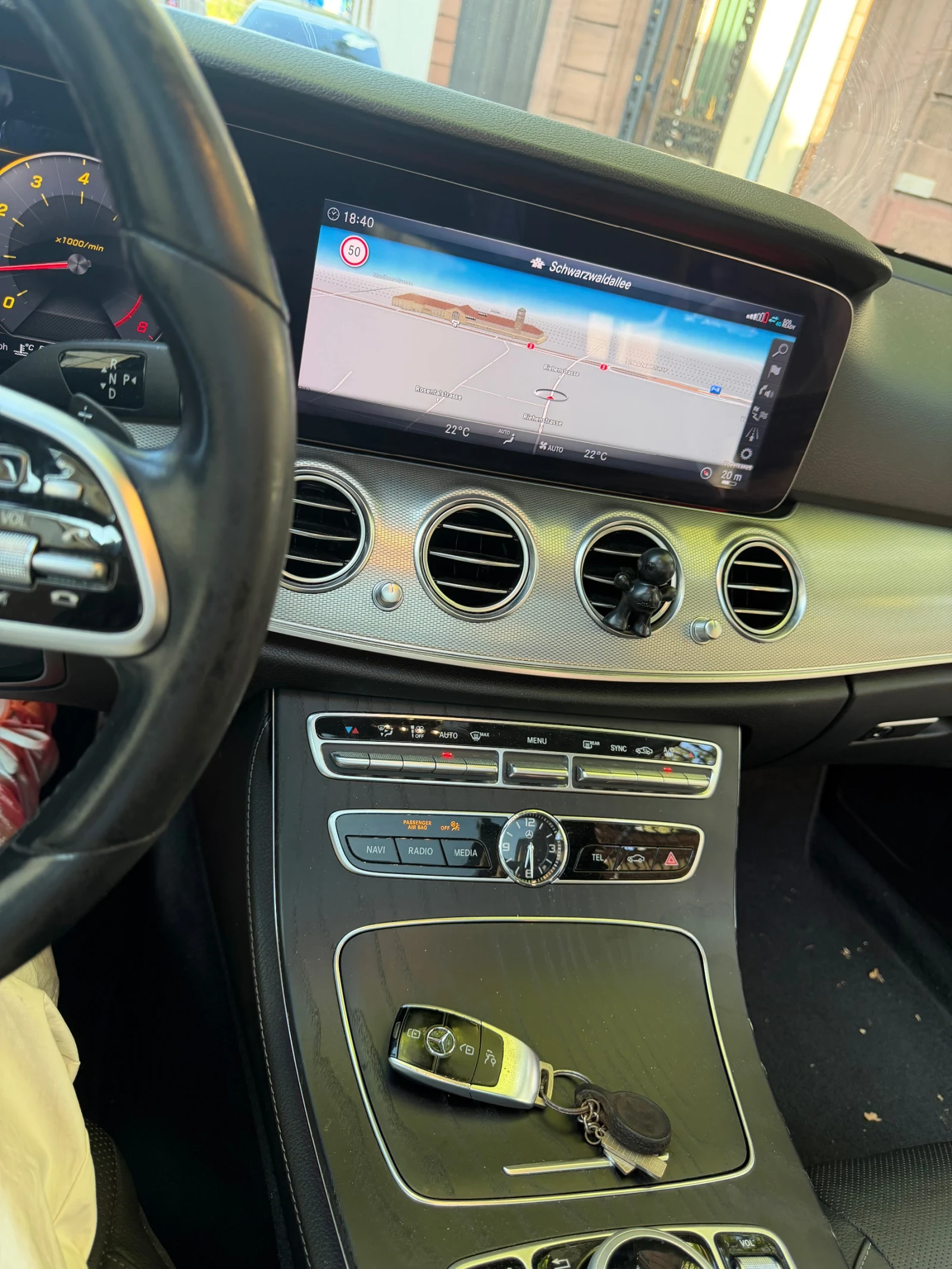 Mercedes-Benz E 450 E450 4MATIC, снимка 6 - Автомобили и джипове - 55589514