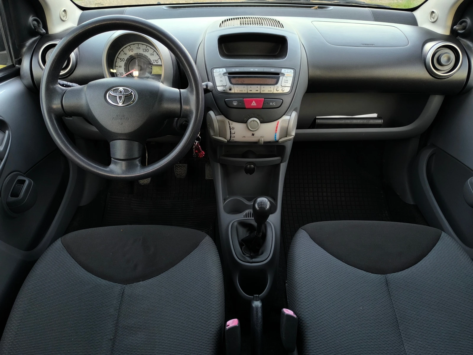 Toyota Aygo -1.0i-68��(������)-��������- | Mobile.bg � ����������� 13