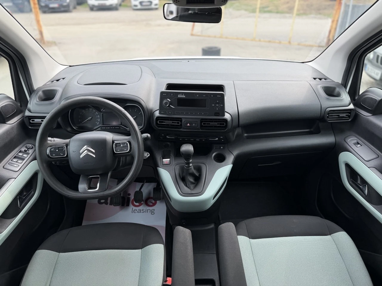 Citroen Berlingo 1.5BlueHDi LONG, снимка 13 - Автомобили и джипове - 56133773