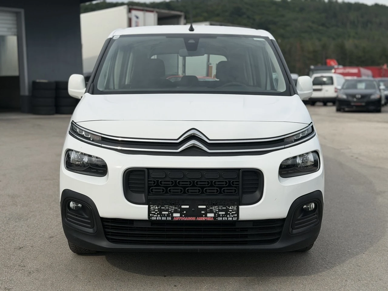 Citroen Berlingo 1.5BlueHDi LONG, снимка 2 - Автомобили и джипове - 56133773