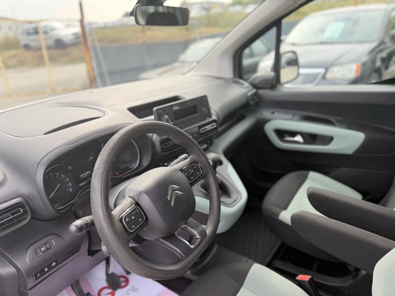 Citroen Berlingo 1.5BlueHDi LONG, снимка 10 - Автомобили и джипове - 56133773
