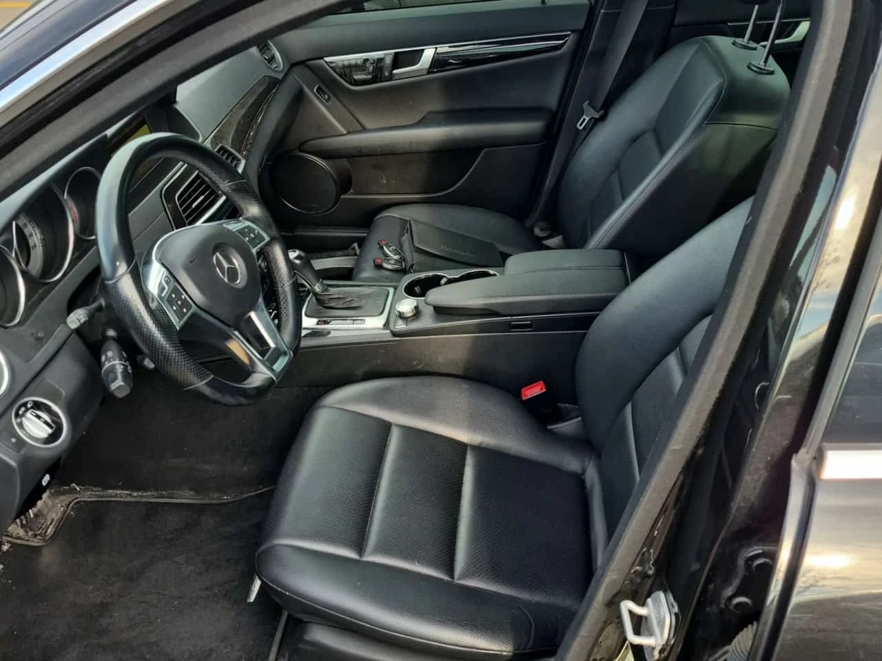 Mercedes-Benz C 350 АМГ ПАКЕТ/4matic/ПОДГРЕВ/ФИНАНСИРАНЕ, снимка 7 - Автомобили и джипове - 56262258
