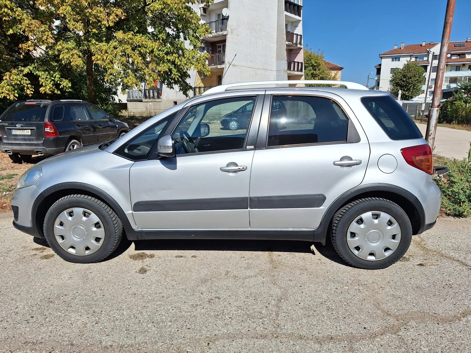 Suzuki SX4, снимка 2 - Автомобили и джипове - 56267260