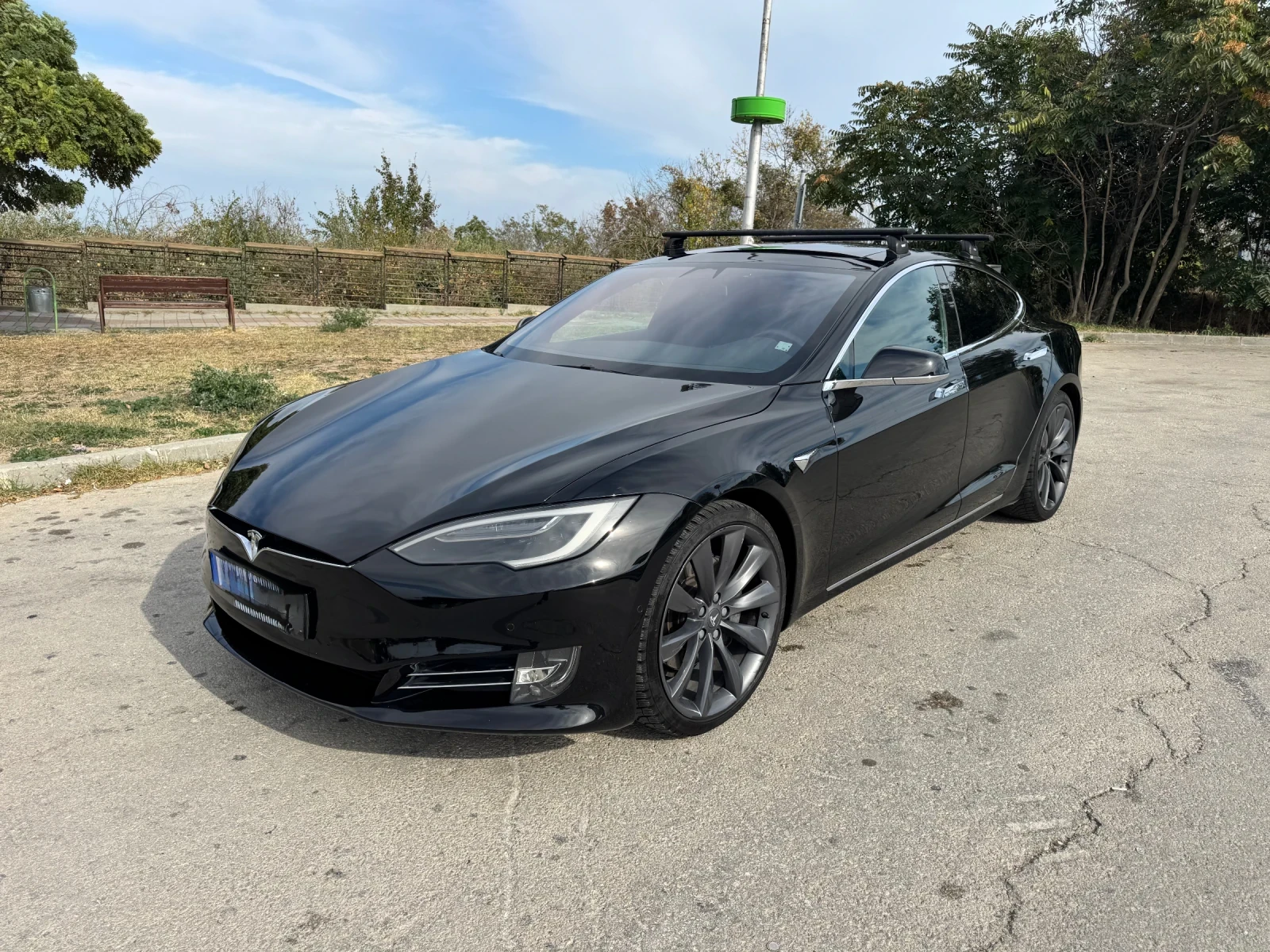Tesla Model S 4x4, европейска