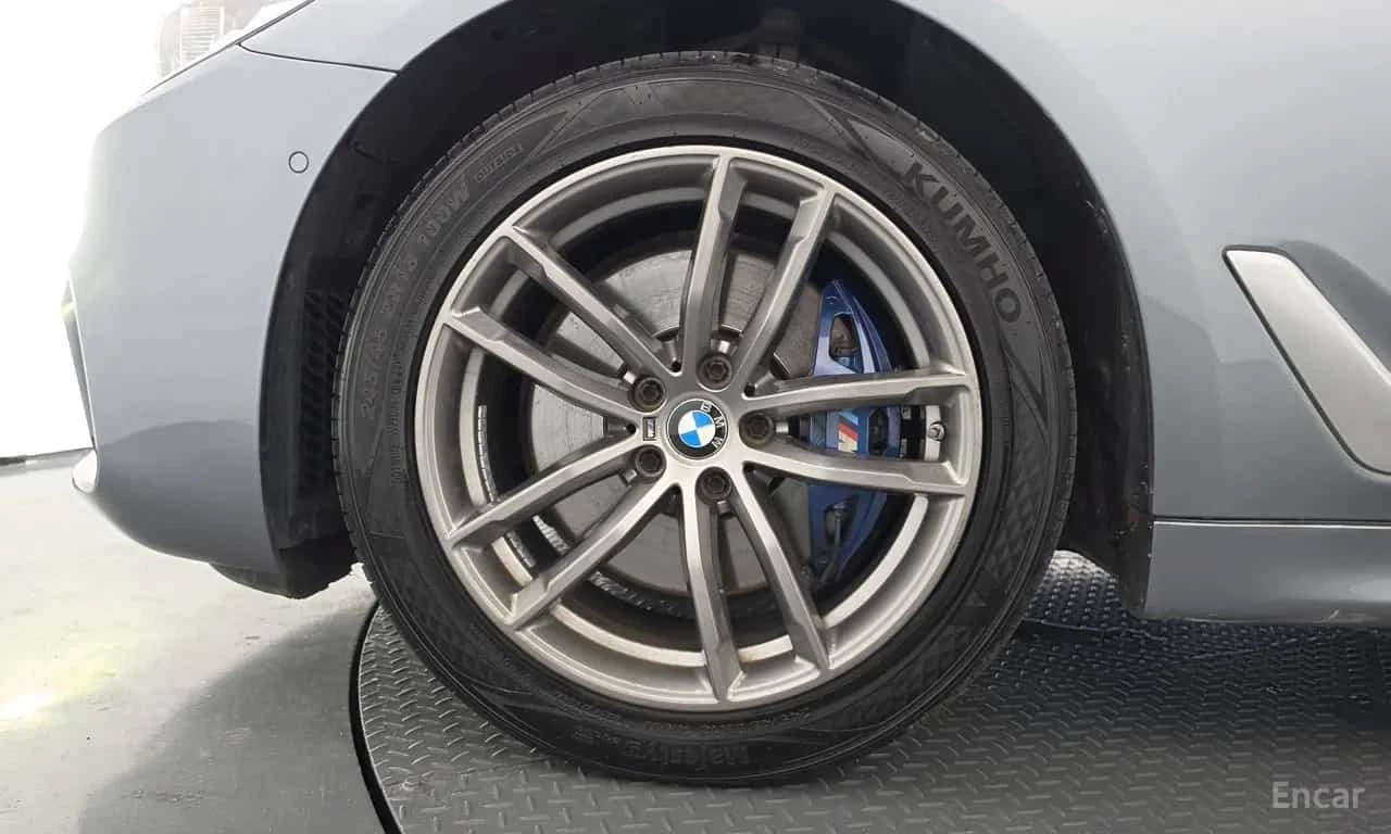 BMW 530 * xDrive M Sport * DISPLAY KEY * ������� * HEAD UP | Mobile.bg � ����������� 5