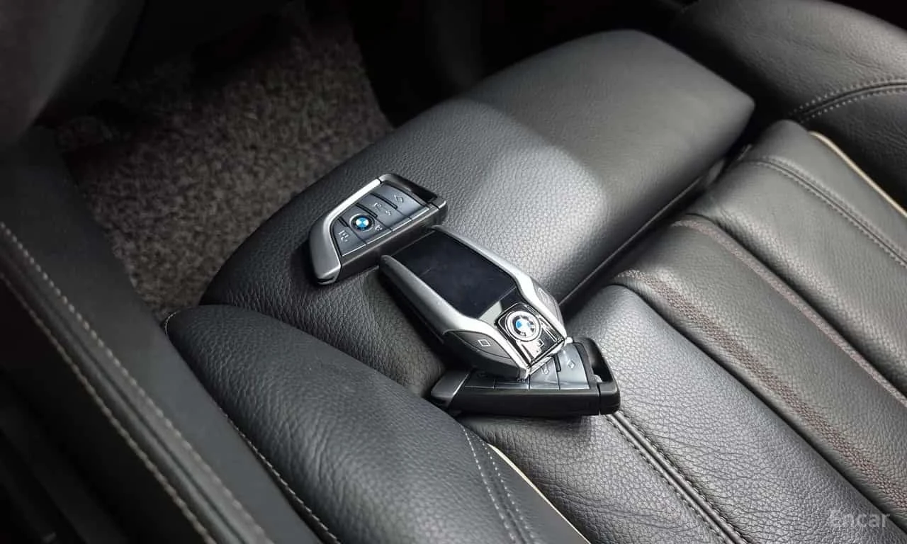 BMW 530 * xDrive M Sport * DISPLAY KEY * ������� * HEAD UP | Mobile.bg � ����������� 15