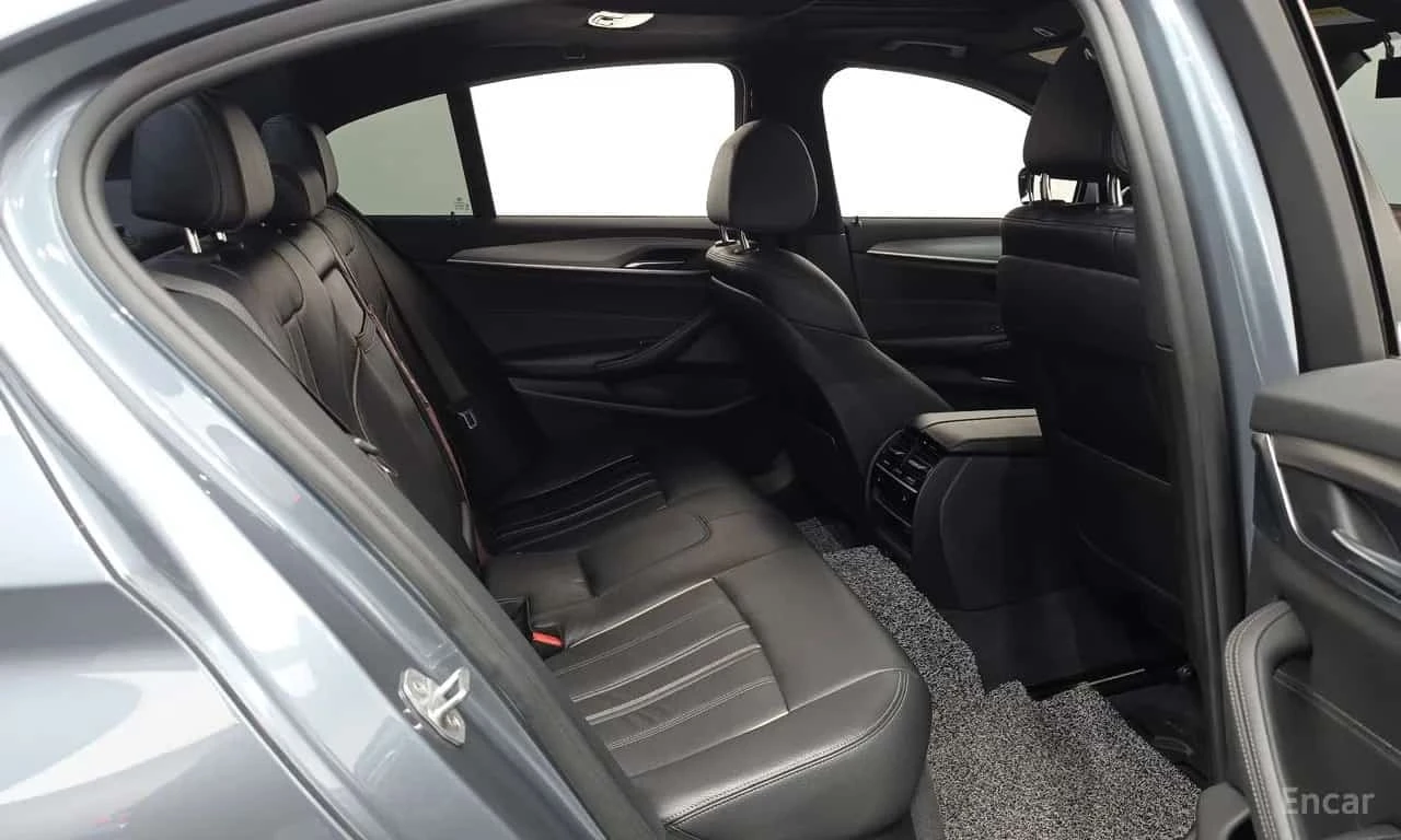 BMW 530 * xDrive M Sport * DISPLAY KEY * ������� * HEAD UP | Mobile.bg � ����������� 11