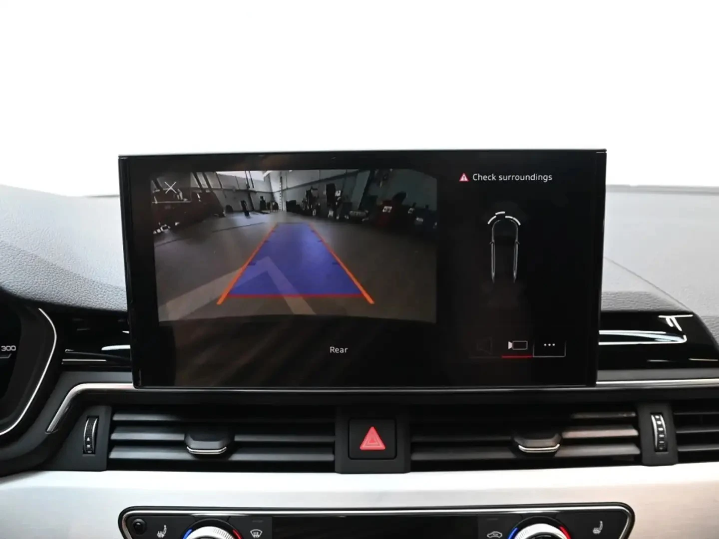 Audi A4 2025* COMPETITION PK* DIS* ALCANTARA* PANO* ������ | Mobile.bg � ����������� 9