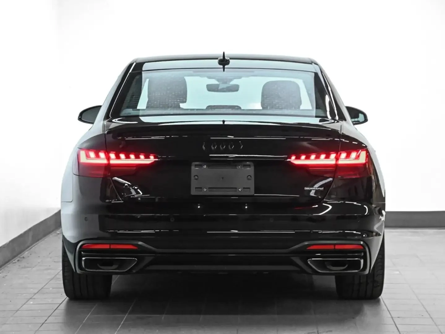 Audi A4 2025* COMPETITION PK* DIS* ALCANTARA* PANO* ������ | Mobile.bg � ����������� 4
