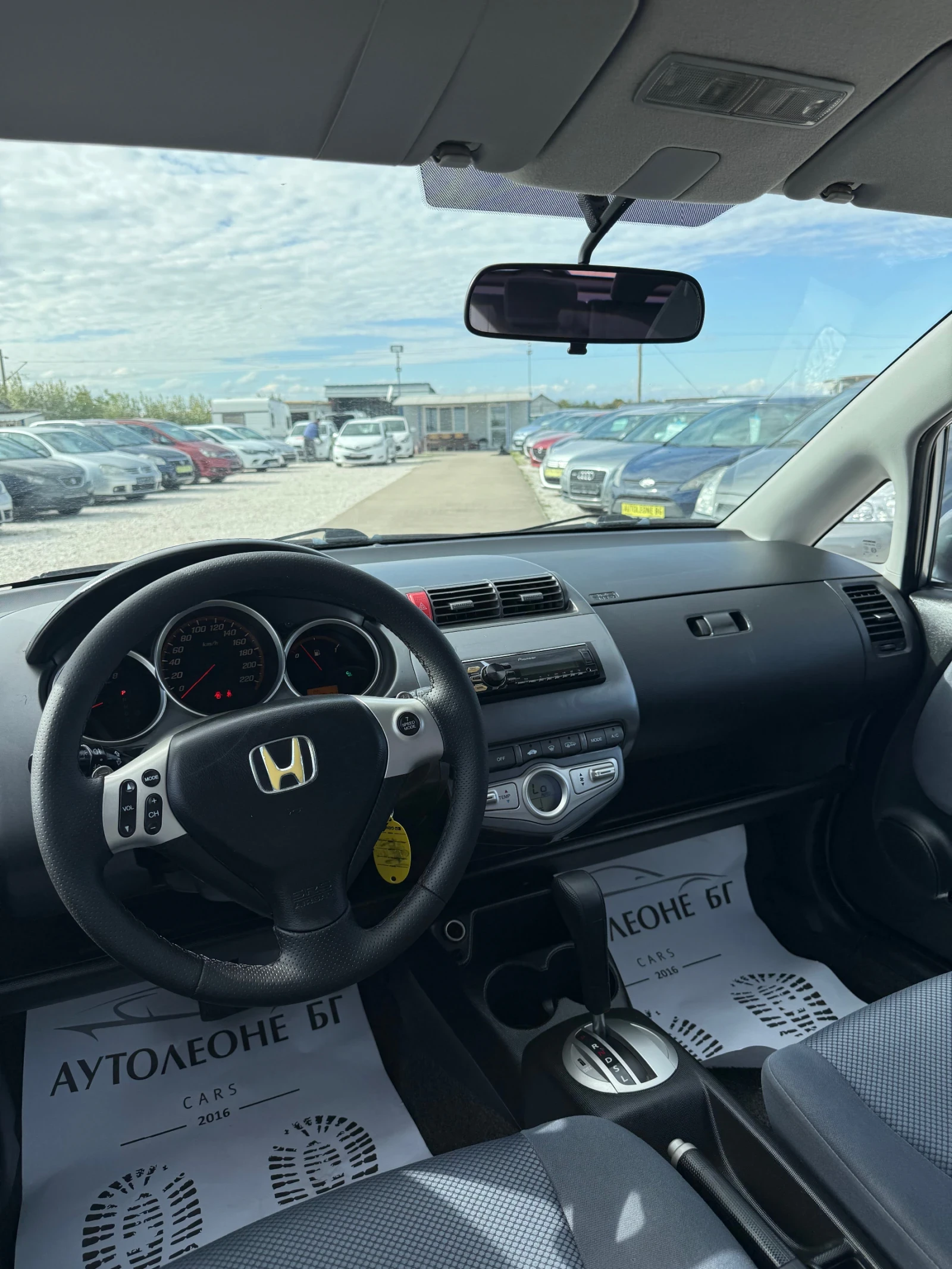 Honda Jazz 1.4i-DSi CVT, снимка 7 - Автомобили и джипове - 56679655