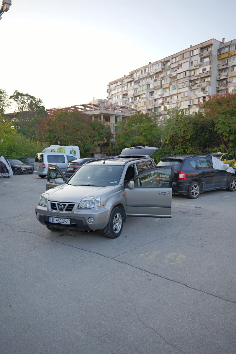 Nissan X-trail, снимка 4 - Автомобили и джипове - 47228234