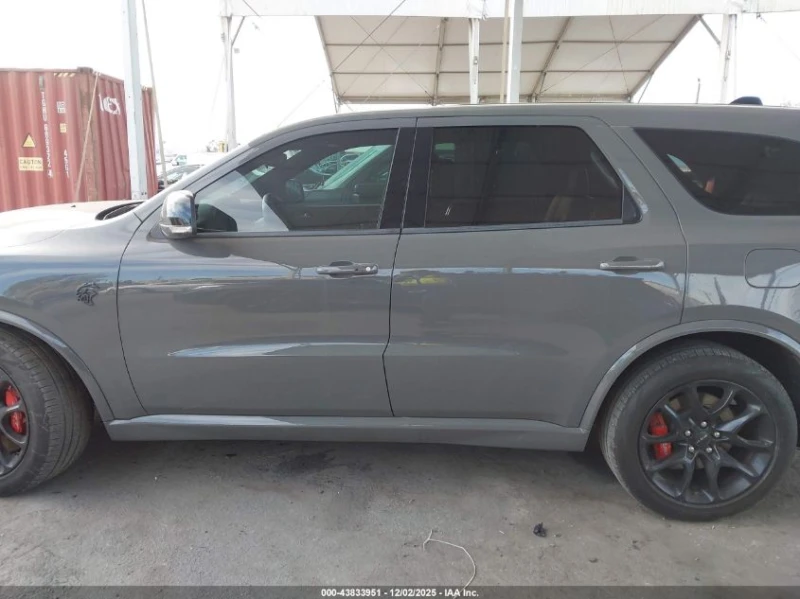 Dodge Durango 6.2L V-8 SUPERCHARGER, 710HP All Wheel Drive, снимка 6 - Автомобили и джипове - 52938704
