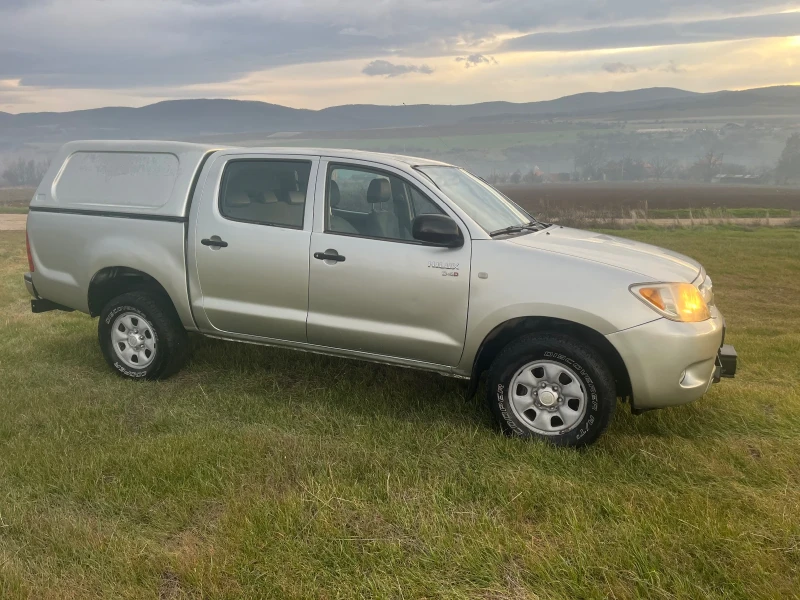 Toyota Hilux, снимка 4 - Автомобили и джипове - 52976938