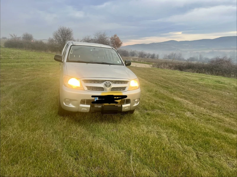 Toyota Hilux, снимка 3 - Автомобили и джипове - 52976938
