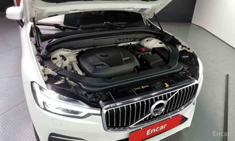 Volvo XC60, снимка 6 - Автомобили и джипове - 52998460