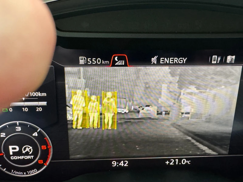 Audi Q7 МАТРИЧНИ ФАРОВЕ NIGHT VISION, снимка 13 - Автомобили и джипове - 53446453