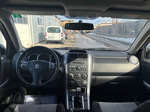 Suzuki Grand vitara 2.0I 4X4, снимка 10 - Автомобили и джипове - 48788299