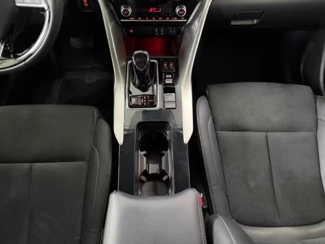 Mitsubishi Eclipse Cross PHEV/188HP/SELECT+ /4X4/360/ACC/LED/NAVI/647z, снимка 14 - Автомобили и джипове - 55434140