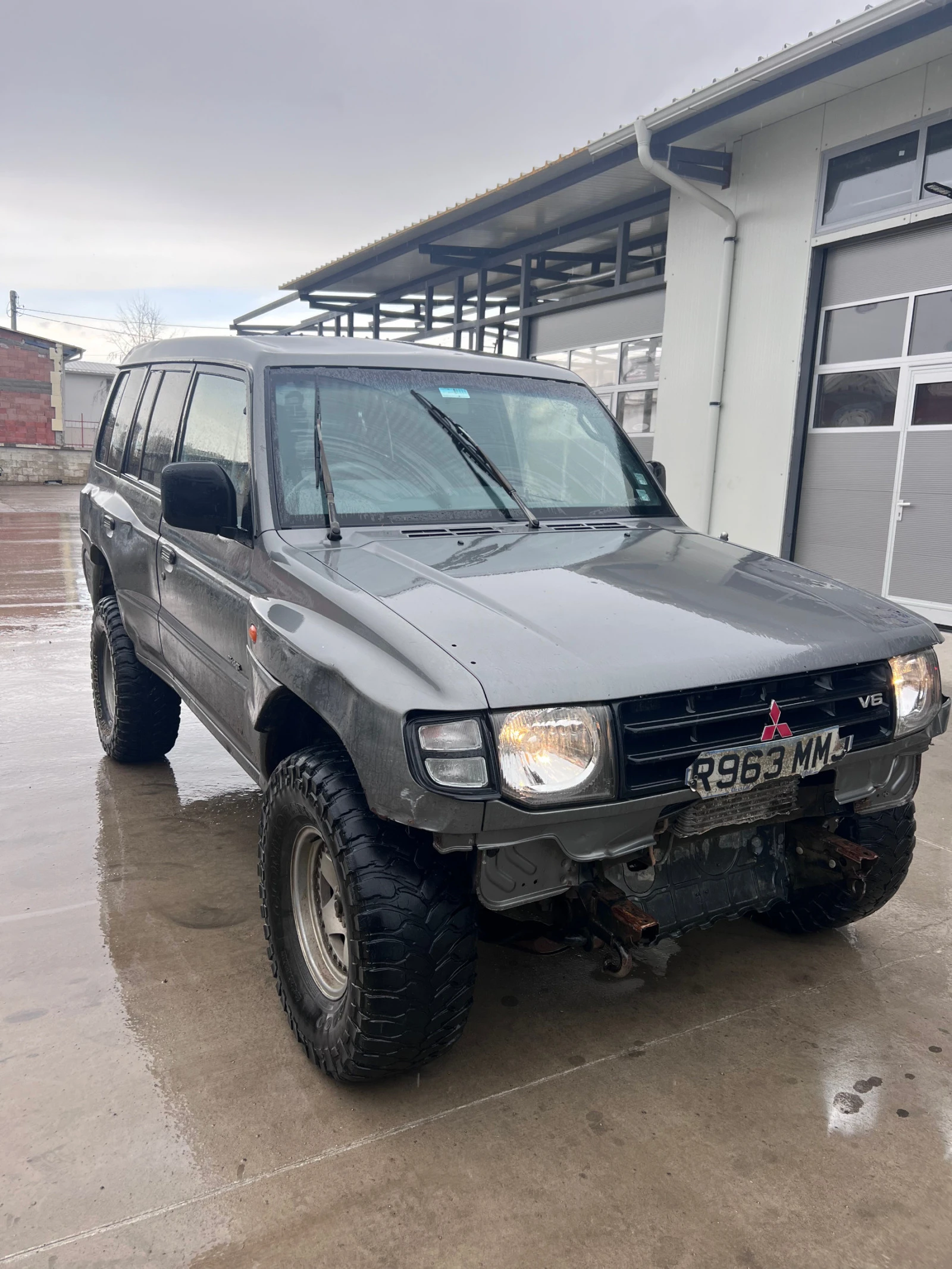 Mitsubishi Pajero 3.0 V6 181 - изображение 2