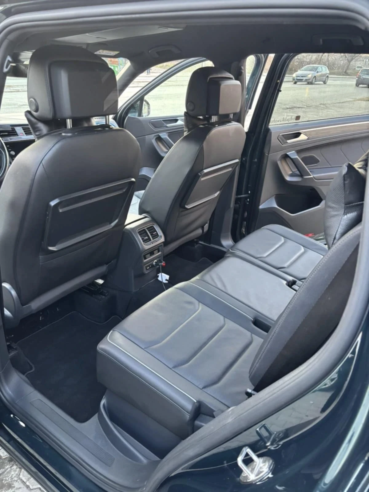 VW Tiguan 2.0 - изображение 7