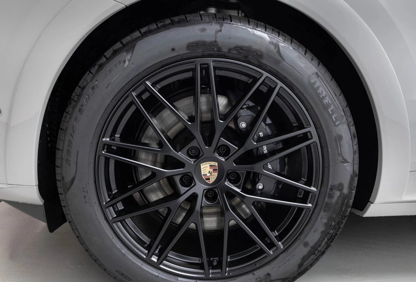 Porsche Cayenne hybrid 3.0 литра турбо V6 - изображение 4