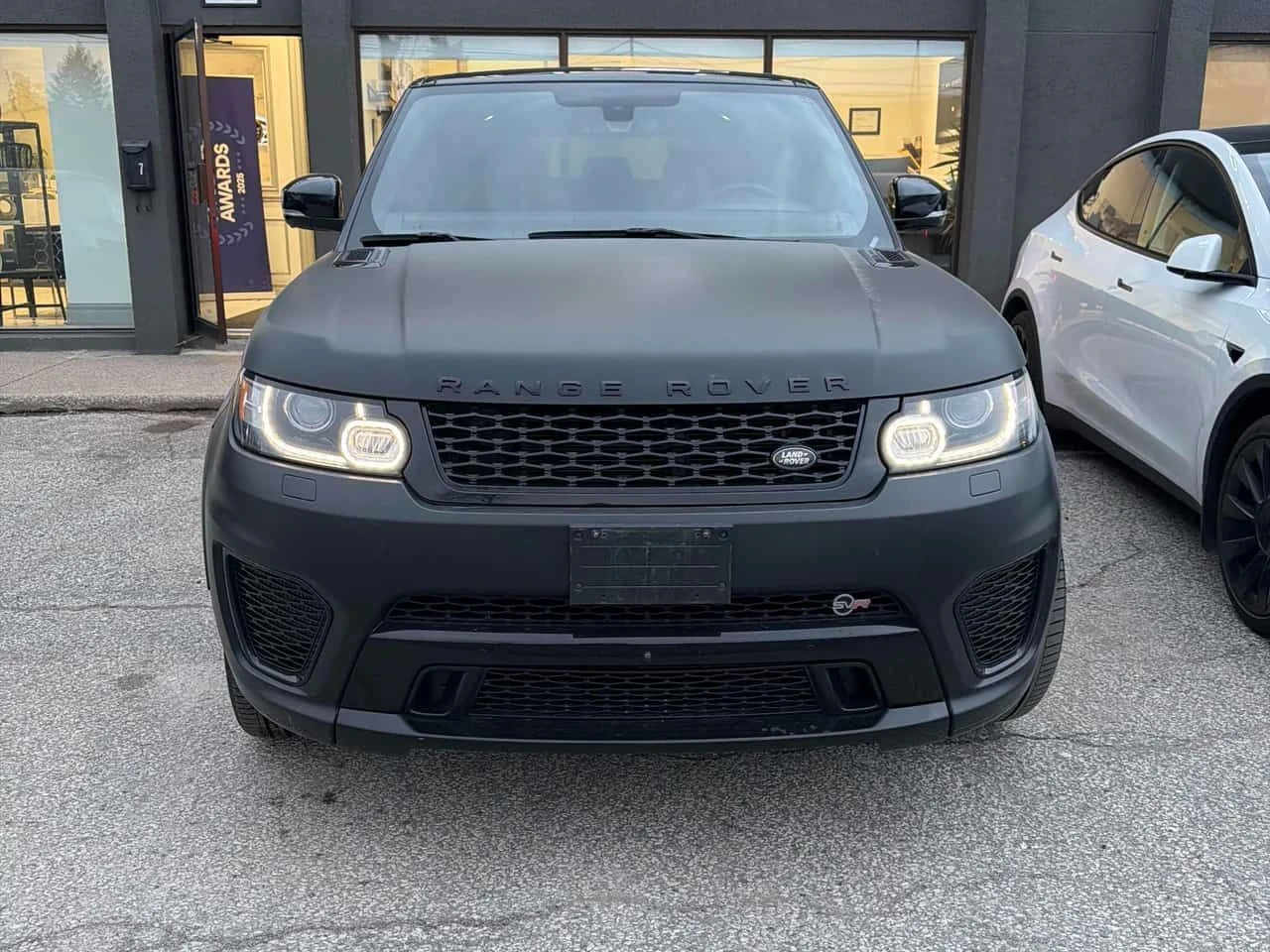 Land Rover Range Rover Sport * V8 Supercharged * CARFAX * ЦЕНА ДО БГ, снимка 2 - Автомобили и джипове - 54042771