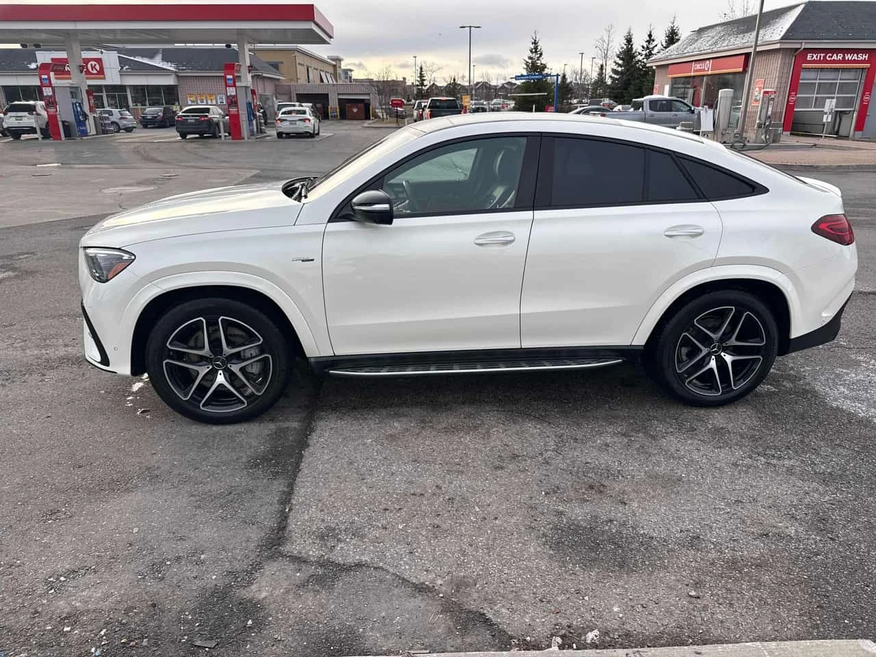 Mercedes-Benz GLE 53 4MATIC COUPE/360/ОБДУХВАНЕ/HUD/BURMESTER, снимка 3 - Автомобили и джипове - 54171266