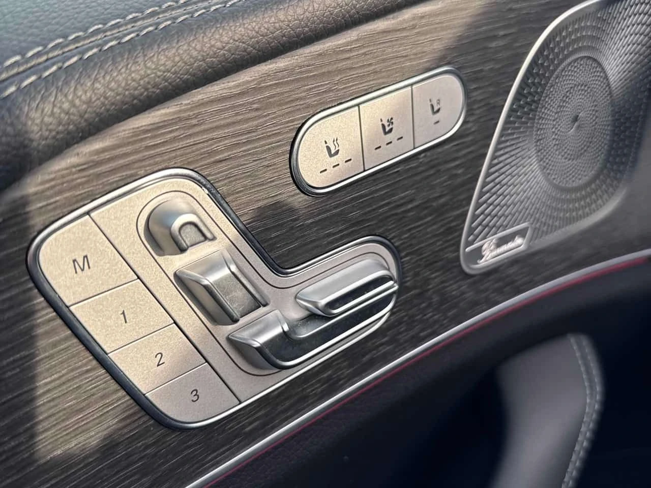 Mercedes-Benz GLE 53 4MATIC COUPE/360/ОБДУХВАНЕ/HUD/BURMESTER, снимка 11 - Автомобили и джипове - 54171266