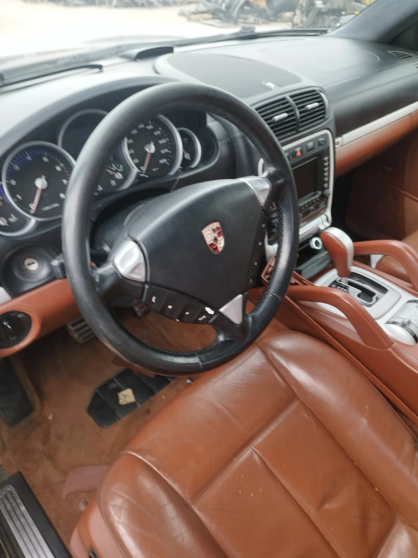 Porsche Cayenne 4.8 M485 Magnum , снимка 9 - Автомобили и джипове - 54206120