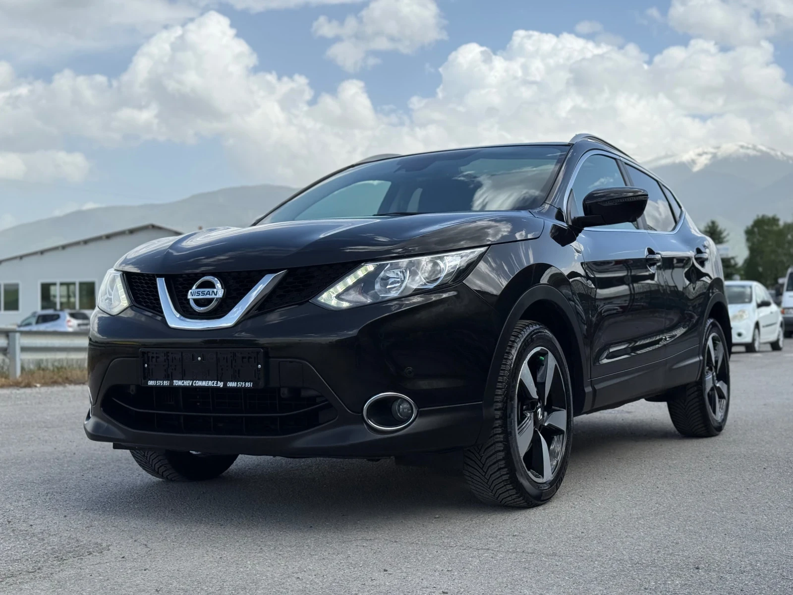 Nissan Qashqai 1.5-dci-162.000km-TOP-EURO-6B-ПАНОРАМА-КАМЕРА-360, снимка 3 - Автомобили и джипове - 54511220