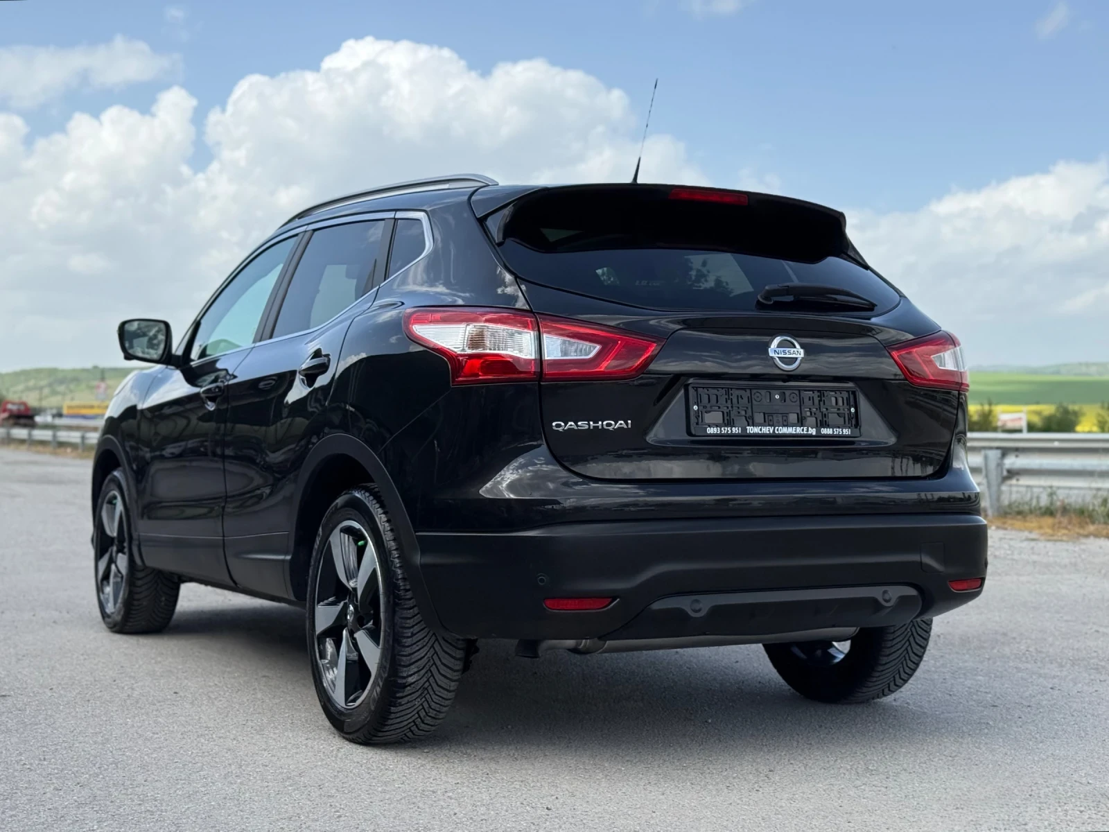 Nissan Qashqai 1.5-dci-162.000km-TOP-EURO-6B-ПАНОРАМА-КАМЕРА-360, снимка 4 - Автомобили и джипове - 54511220