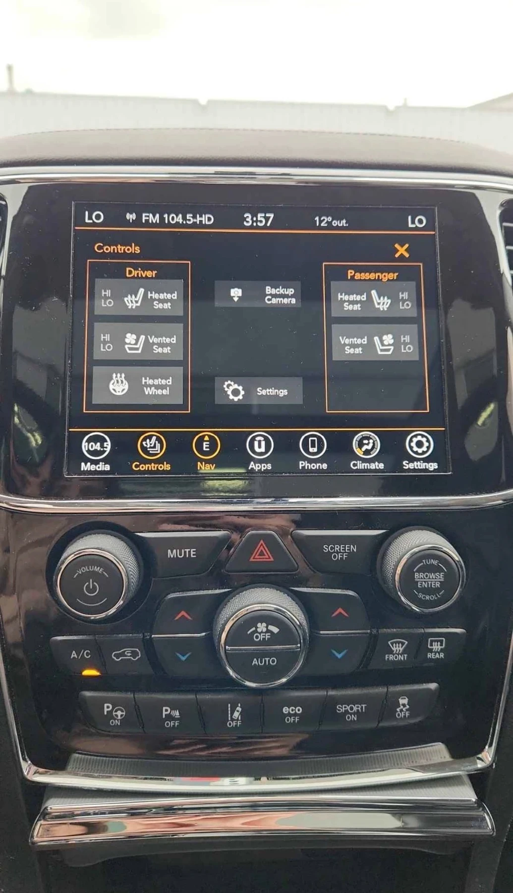 Jeep Grand cherokee SUMMIT * 5.7 HEMI * ВЪЗДУШНО ОКАЧВАНЕ * ОБДУХВАНЕ , снимка 12 - Автомобили и джипове - 54641569