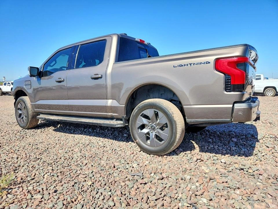 Ford F150, снимка 2 - Автомобили и джипове - 54818596
