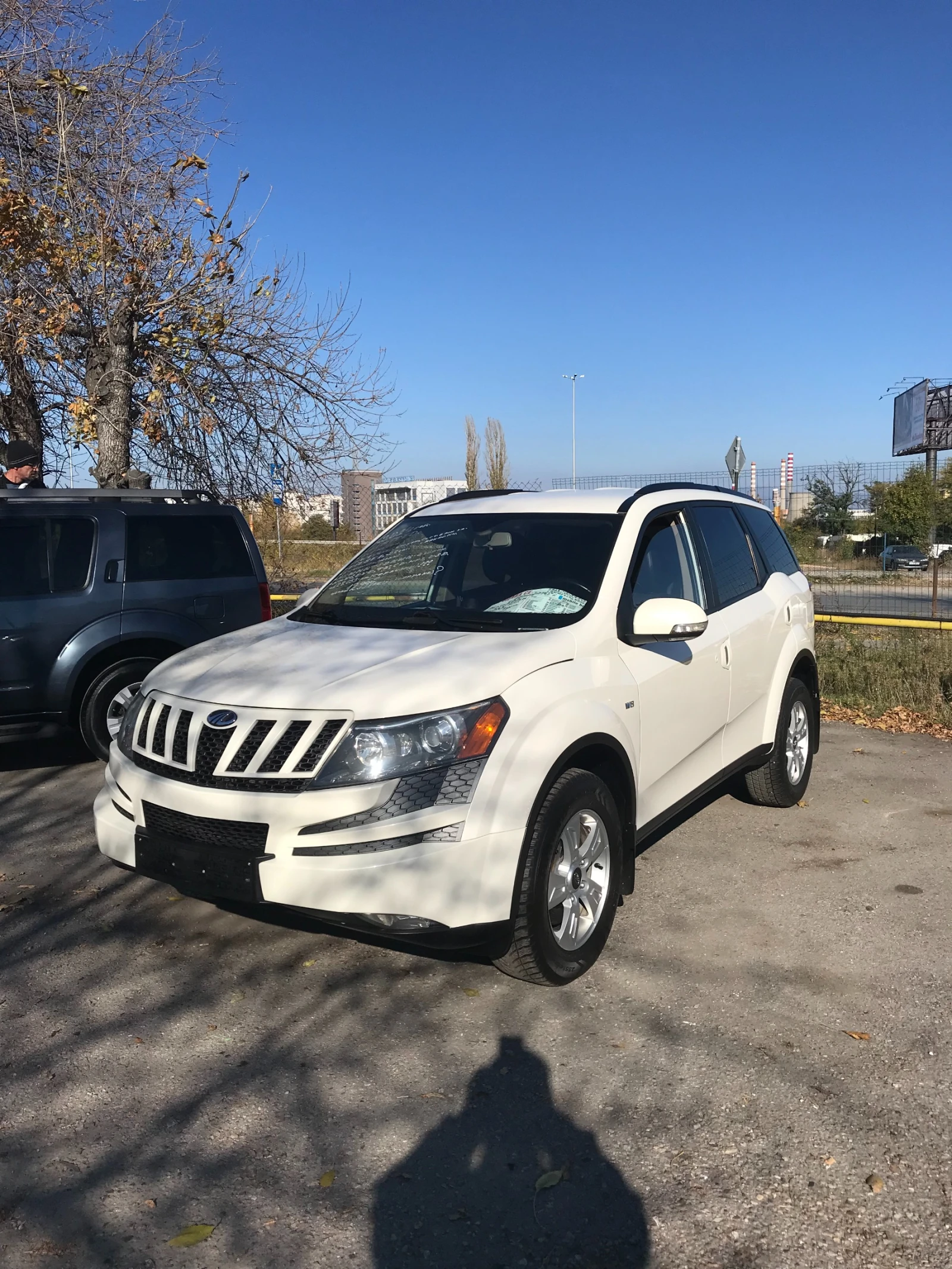 Mahindra XUV 500, снимка 5 - Автомобили и джипове - 55060716