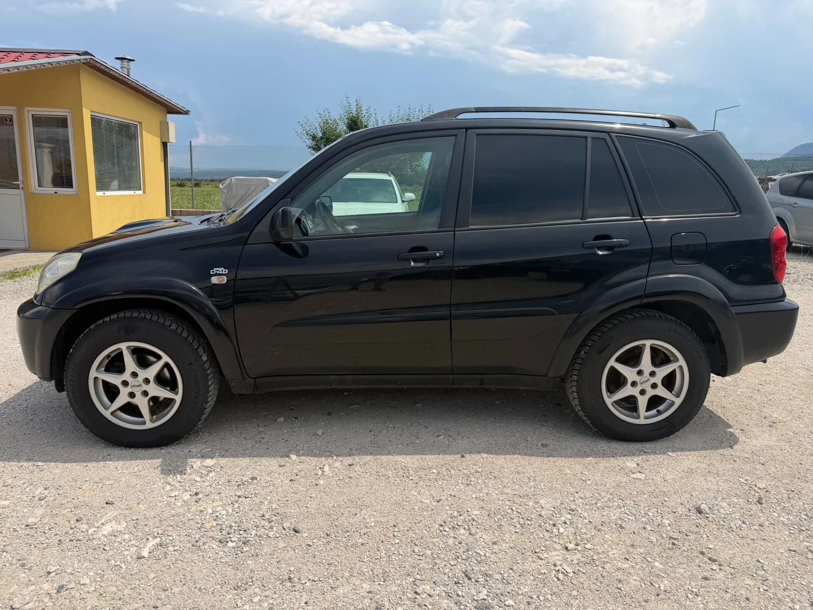 Toyota Rav4 2.0/116кс 4х4 Климатроник 180000км, снимка 4 - Автомобили и джипове - 55115968