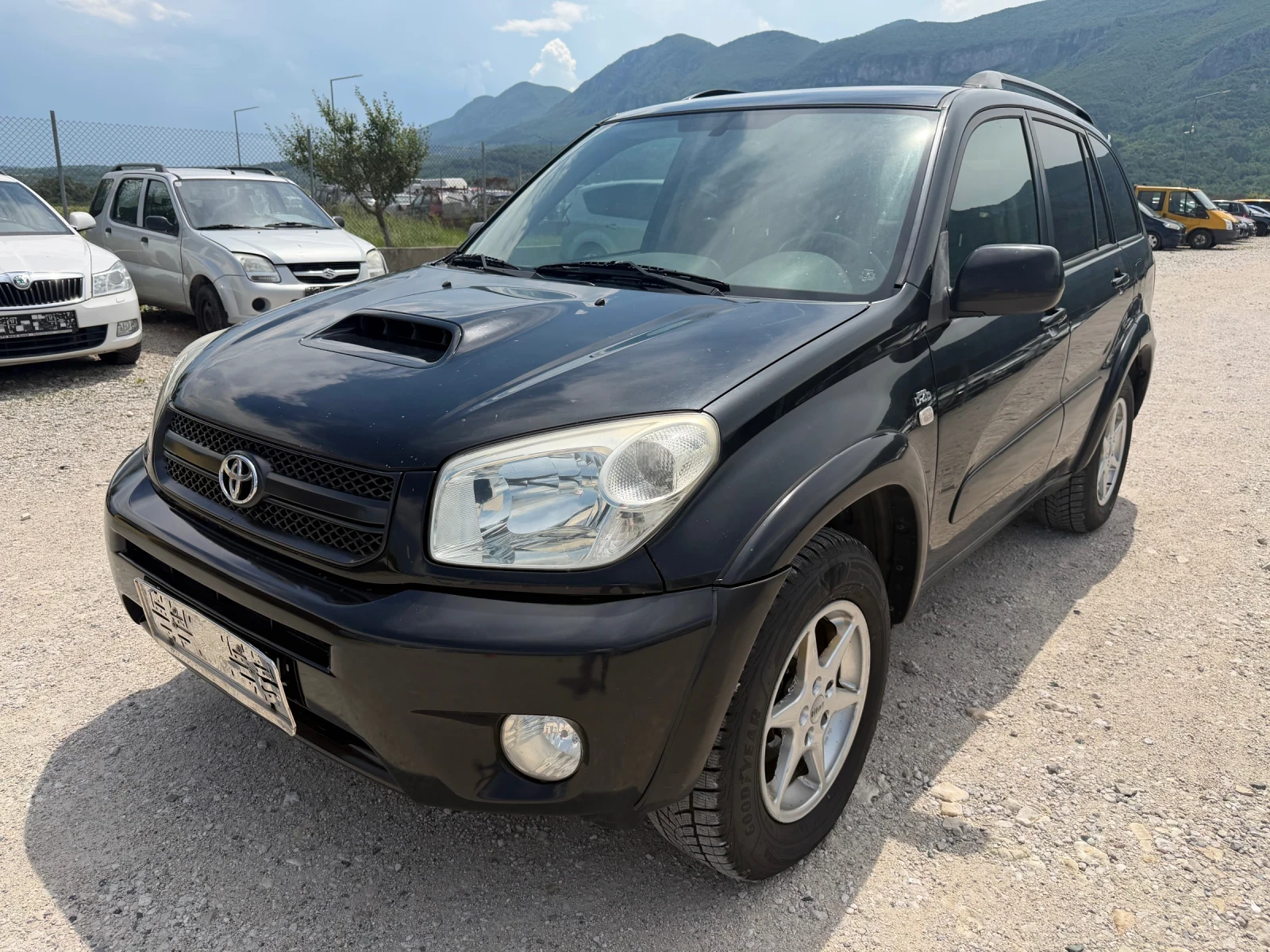 Toyota Rav4 2.0/116кс 4х4 Климатроник 180000км