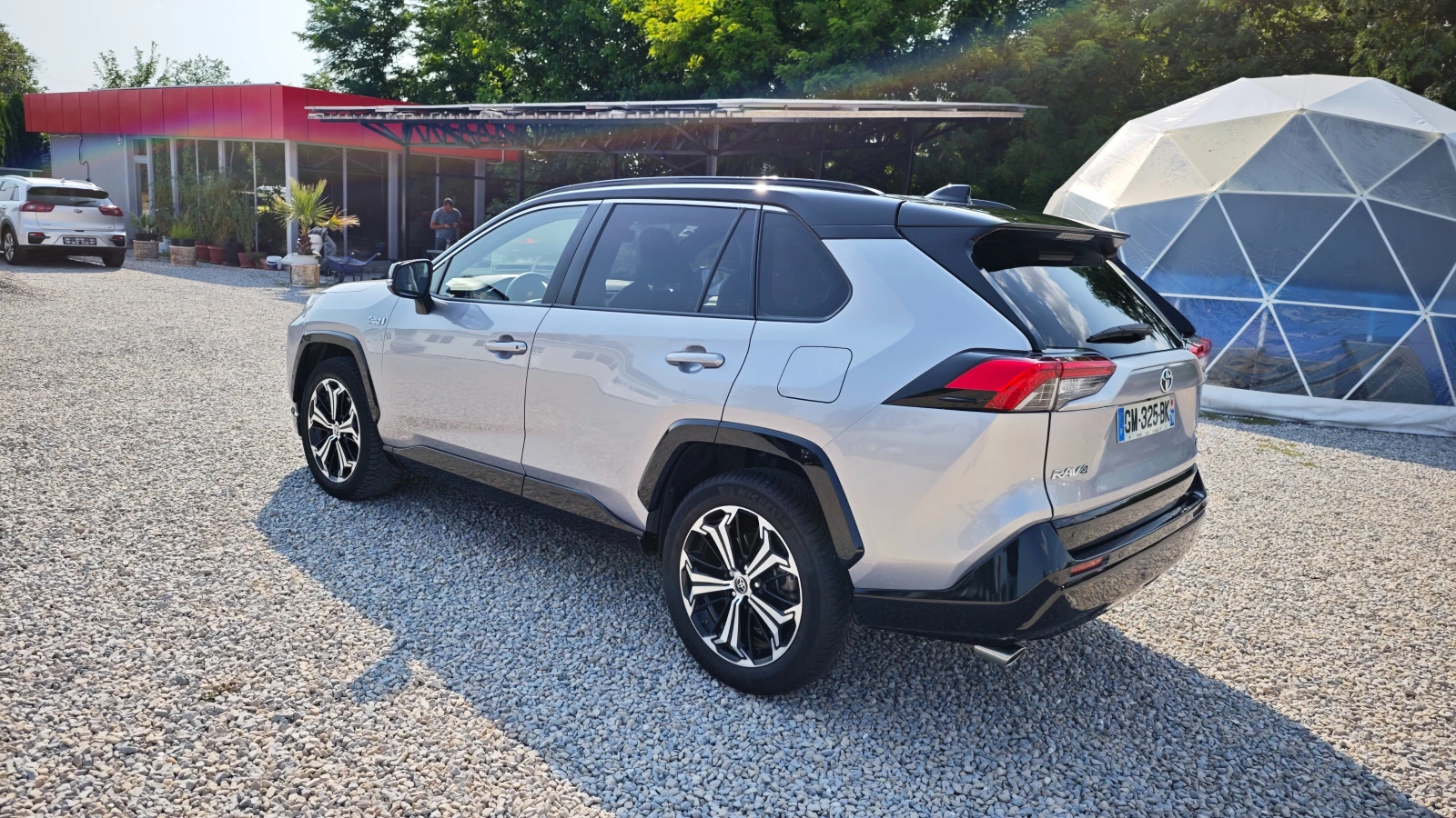 Toyota Rav4 НЕРАЗЛИЧИМ ОТ НОВToyotaRav4Plug-inHybrid Executive, снимка 8 - Автомобили и джипове - 55457038