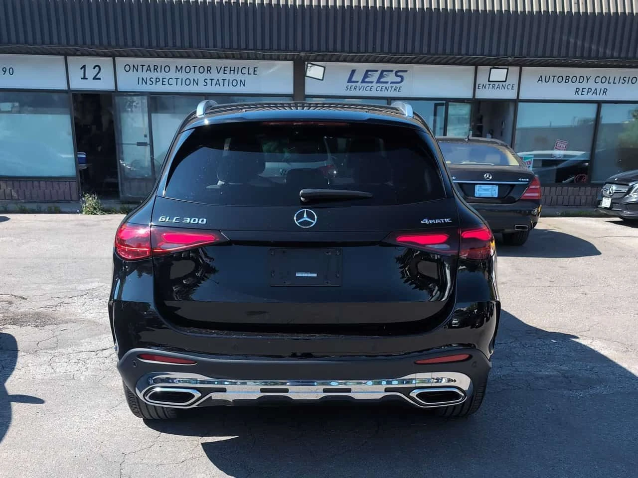 Mercedes-Benz GLC 300 4MATIC | CARFAX | АВТОКРЕДИТ БЕЗ ПЪРВОНАЧАЛНА, снимка 5 - Автомобили и джипове - 55482788