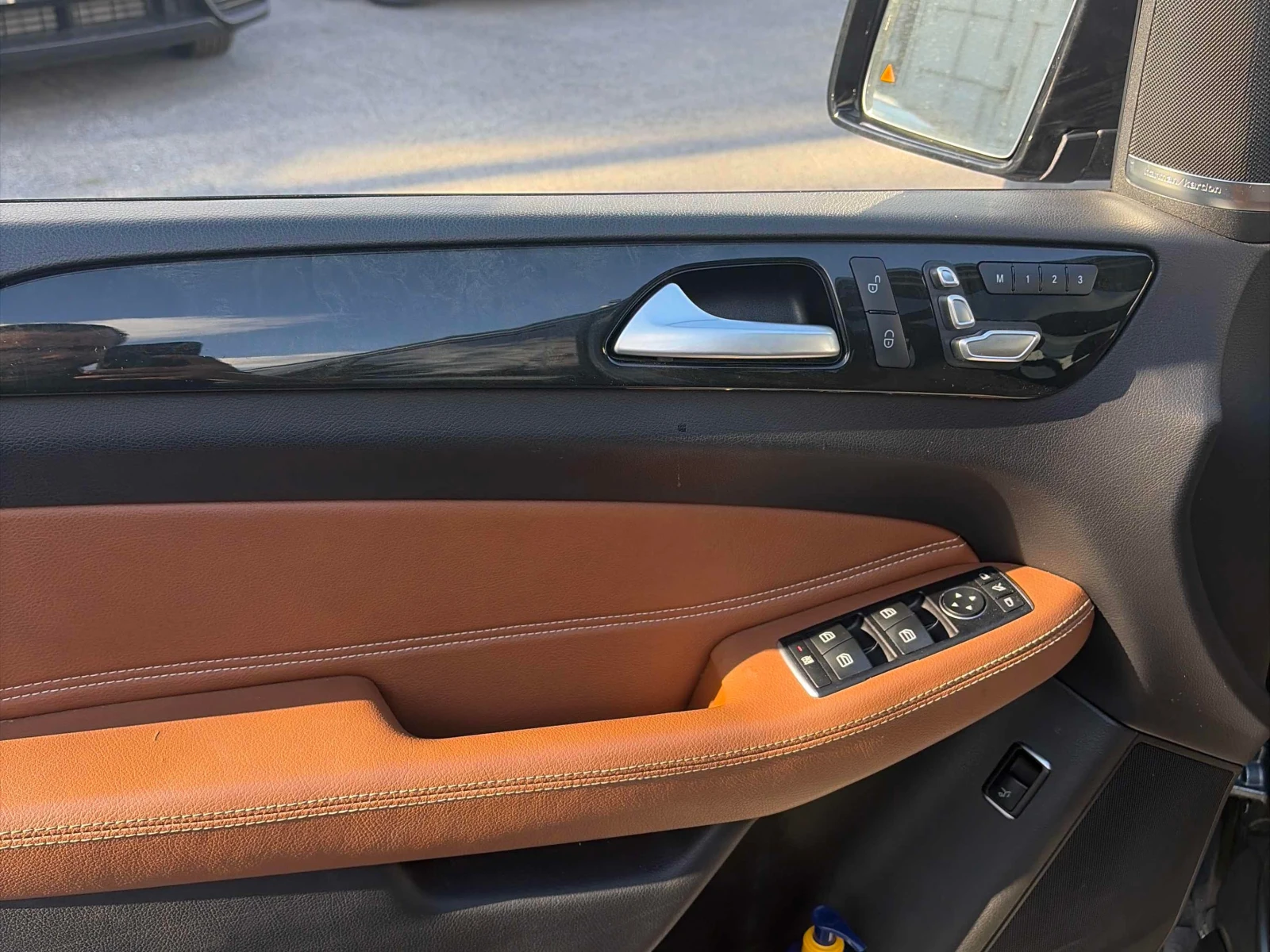 Mercedes-Benz GLE 43 AMG * CARFAX * , снимка 10 - Автомобили и джипове - 56086325