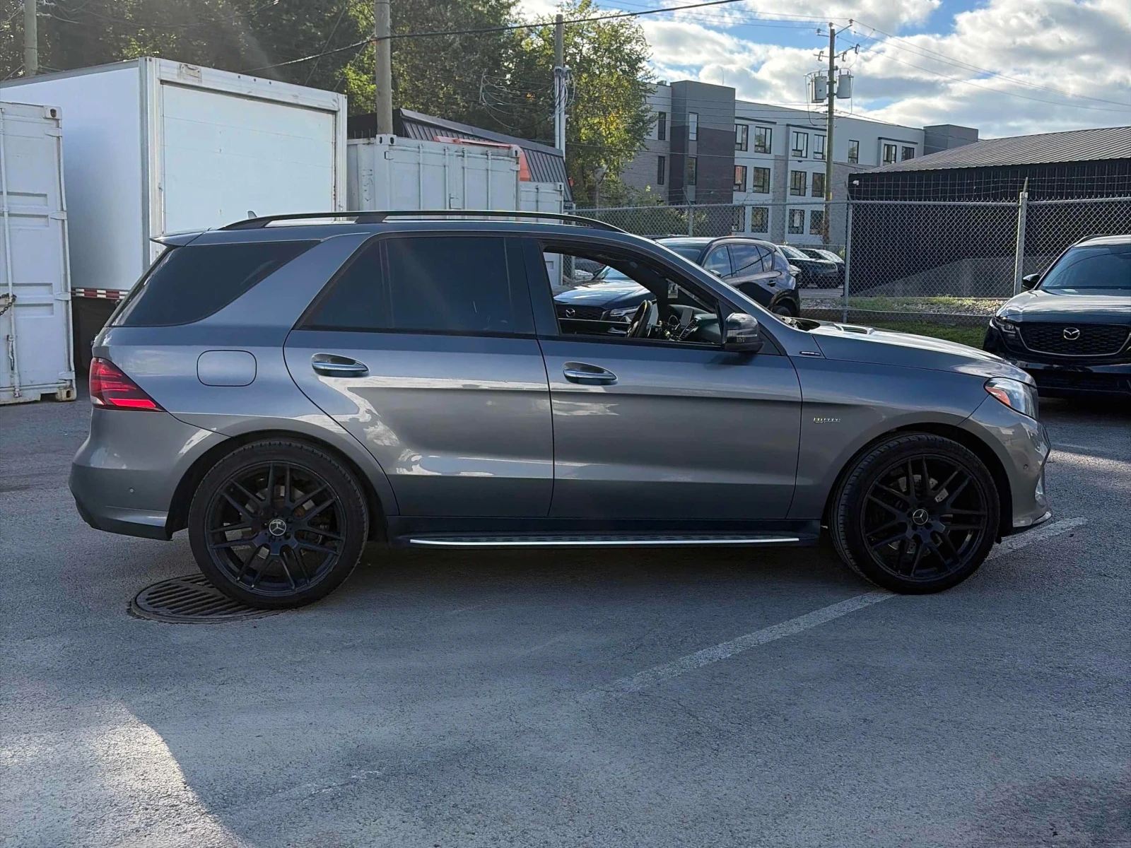 Mercedes-Benz GLE 43 AMG * CARFAX * , снимка 3 - Автомобили и джипове - 56086325