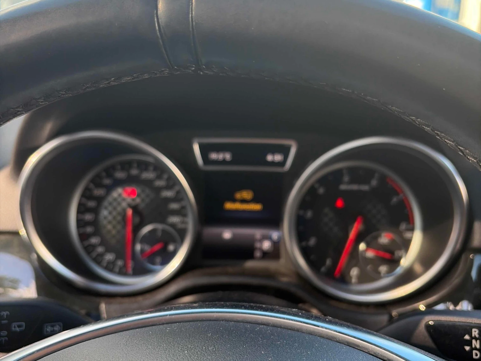 Mercedes-Benz GLE 43 AMG * CARFAX * , снимка 8 - Автомобили и джипове - 56086325