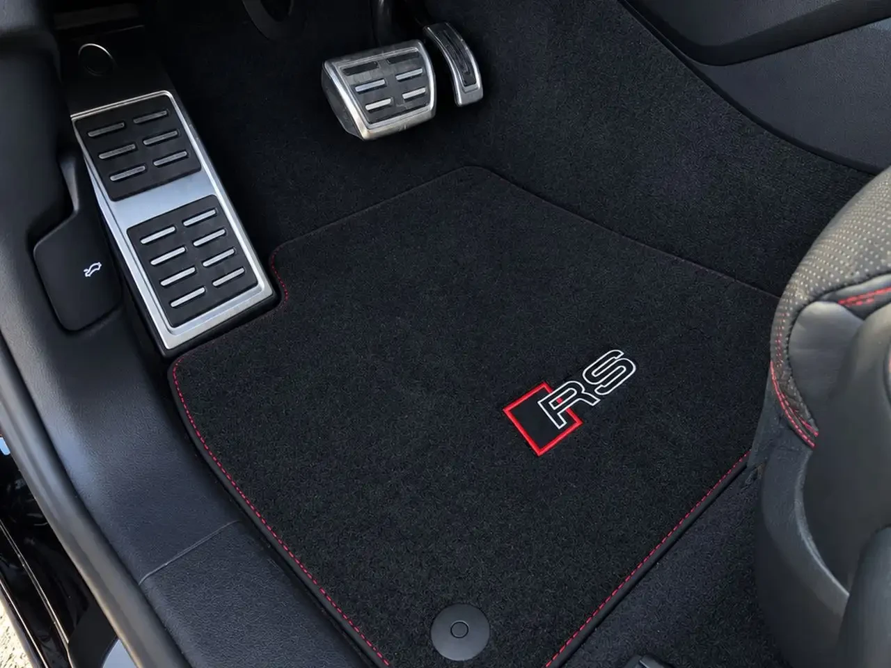 Audi RSQ8, снимка 13 - Автомобили и джипове - 56180593
