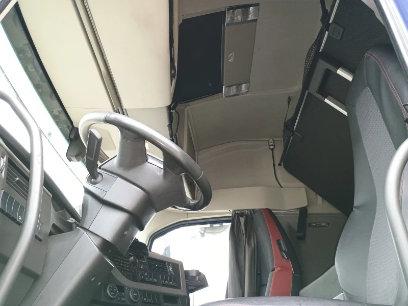 Volvo Fh FH4, снимка 11 - Камиони - 52694850
