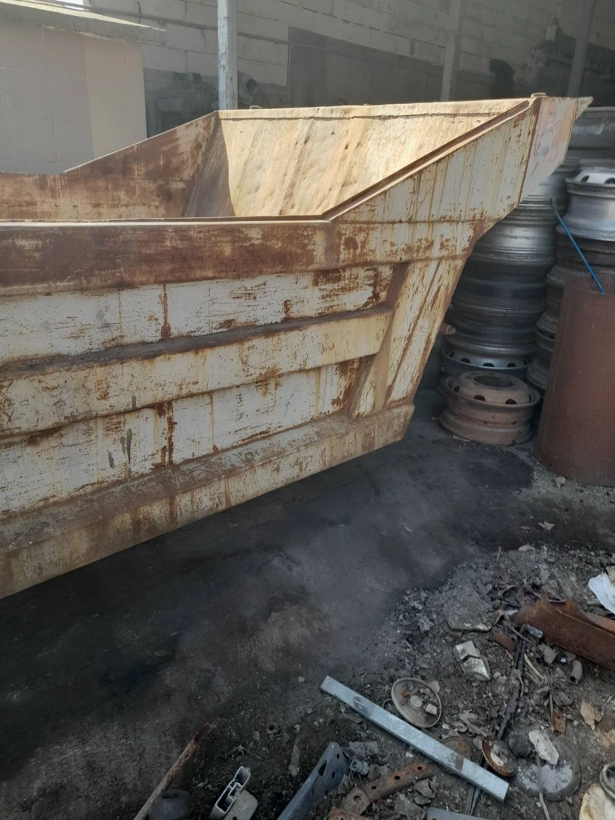 Други Друг Каросерия, снимка 1