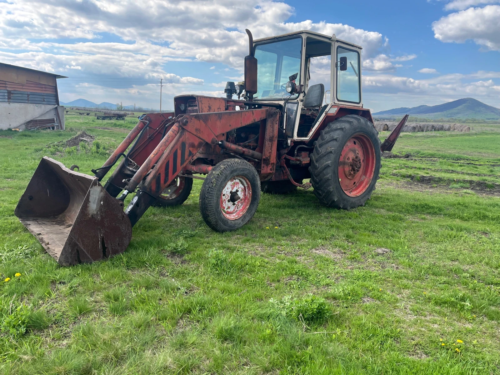 Трактор ЮМЗ, снимка 2 - Селскостопанска техника - 54294453